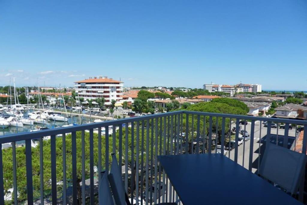 Cosy Apartment With Fantastic View Caorle Extérieur photo